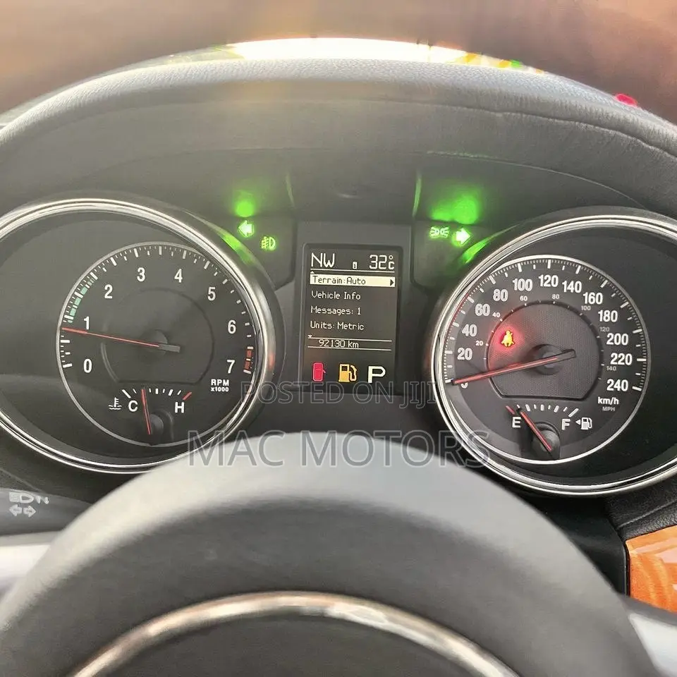 Jeep Cherokee 2012 White