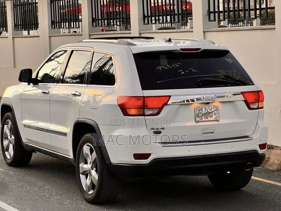 Jeep Cherokee 2012 White