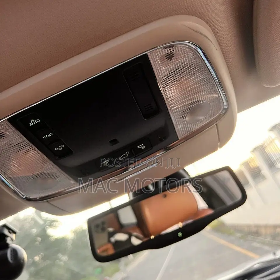 Jeep Cherokee 2012 White