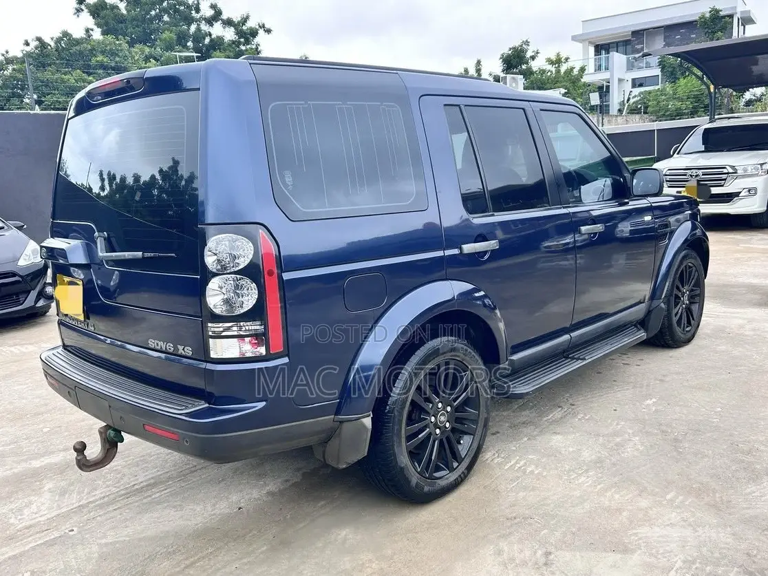 Land Rover Discovery 2013 Blue