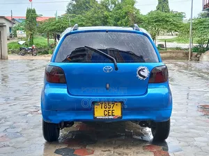 Toyota Vitz 2002 Blue