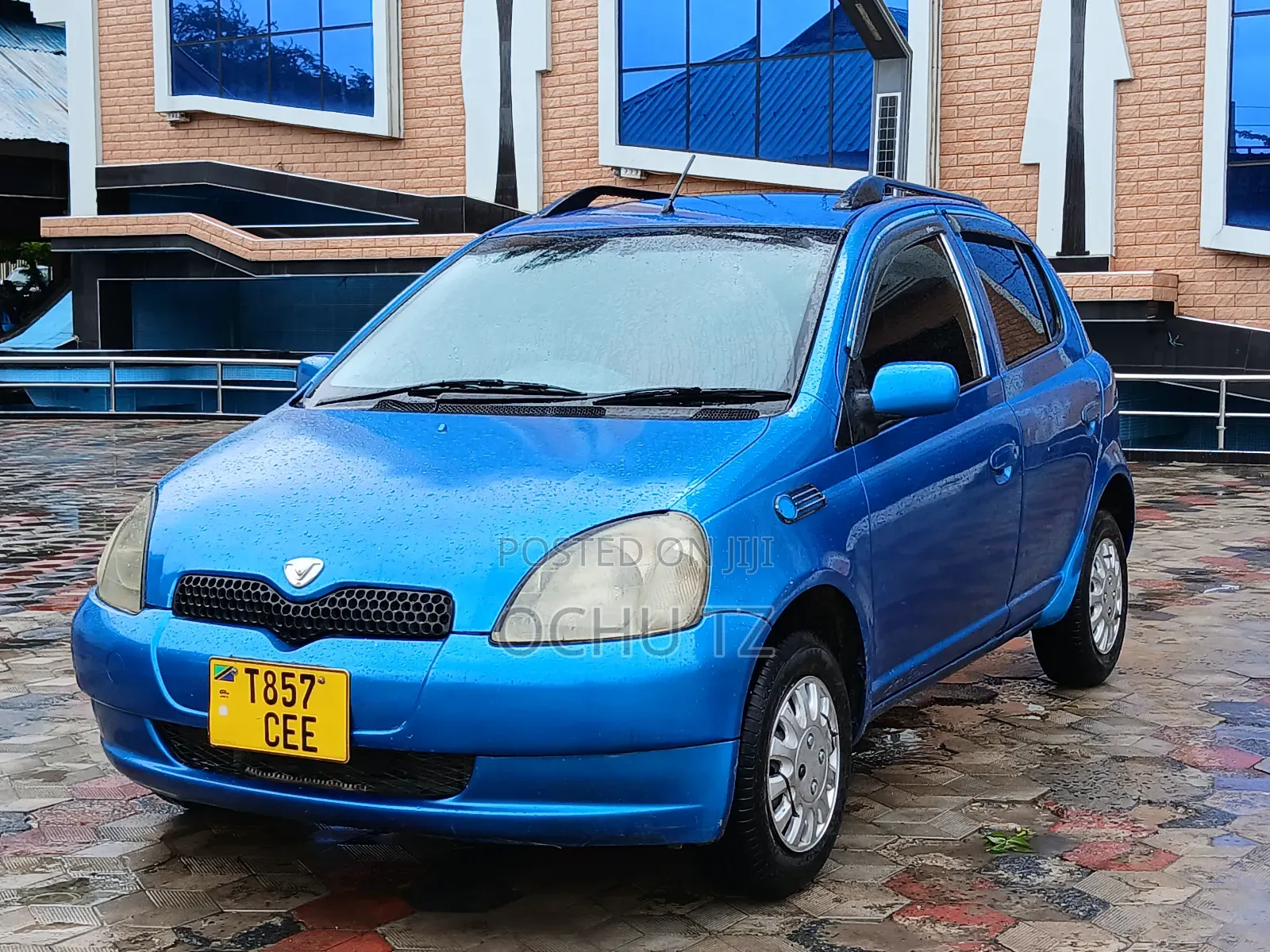 Toyota Vitz 2002 Blue