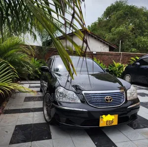 Photo - Toyota Crown 2006 Black