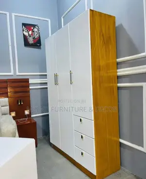 Kabati La Milango Mitatu White Mixer Mkongo