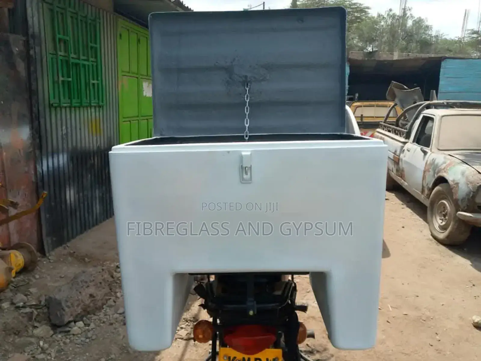 Carrier/Delivery Boxes for Motorbikes and Bicycles