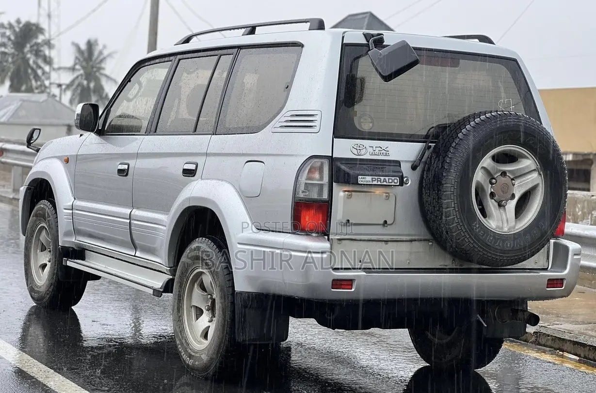 Toyota Land Cruiser Prado 2.7 16V 3dr 2000 Silver