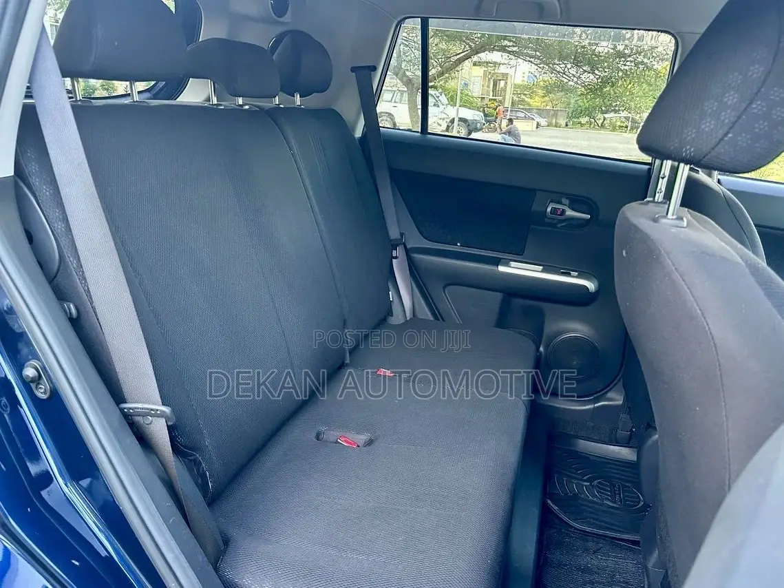 Toyota Corolla Rumion Hatchback 1.5 FWD 2009 Blue