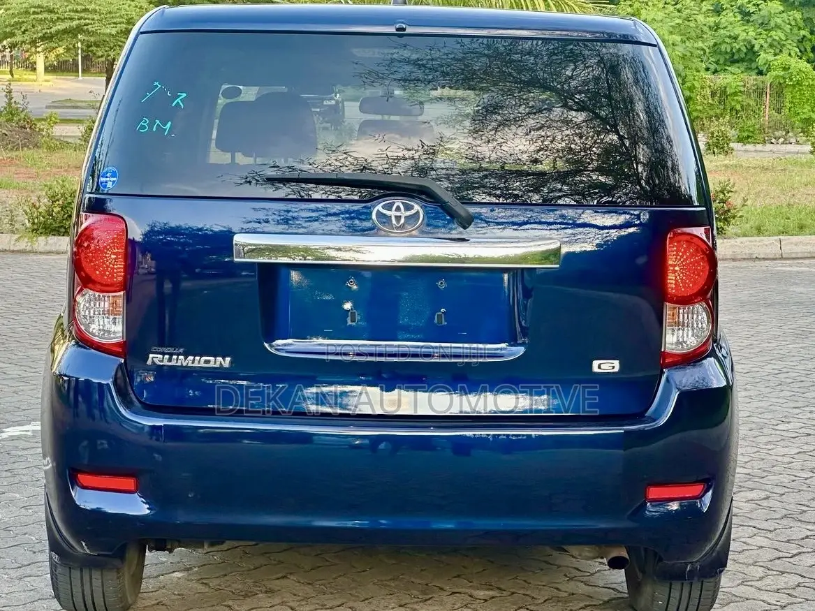 Toyota Corolla Rumion Hatchback 1.5 FWD 2009 Blue