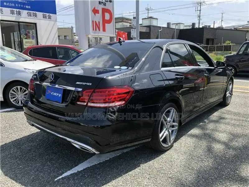 Mercedes-Benz E250 SV Premium 2014 Black