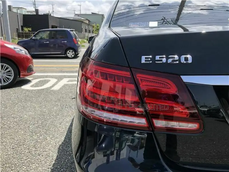 Mercedes-Benz E250 SV Premium 2014 Black