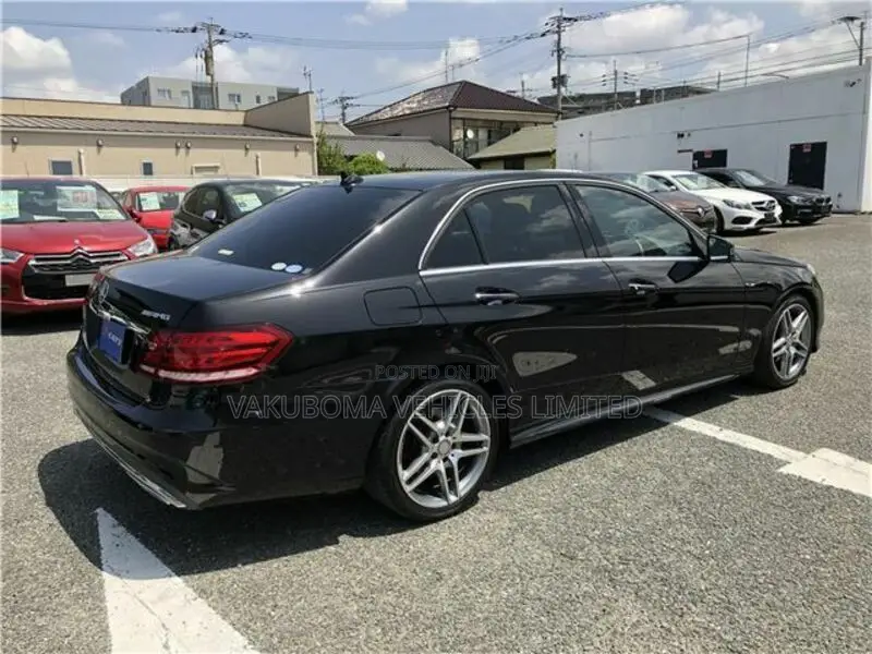 Mercedes-Benz E250 SV Premium 2014 Black
