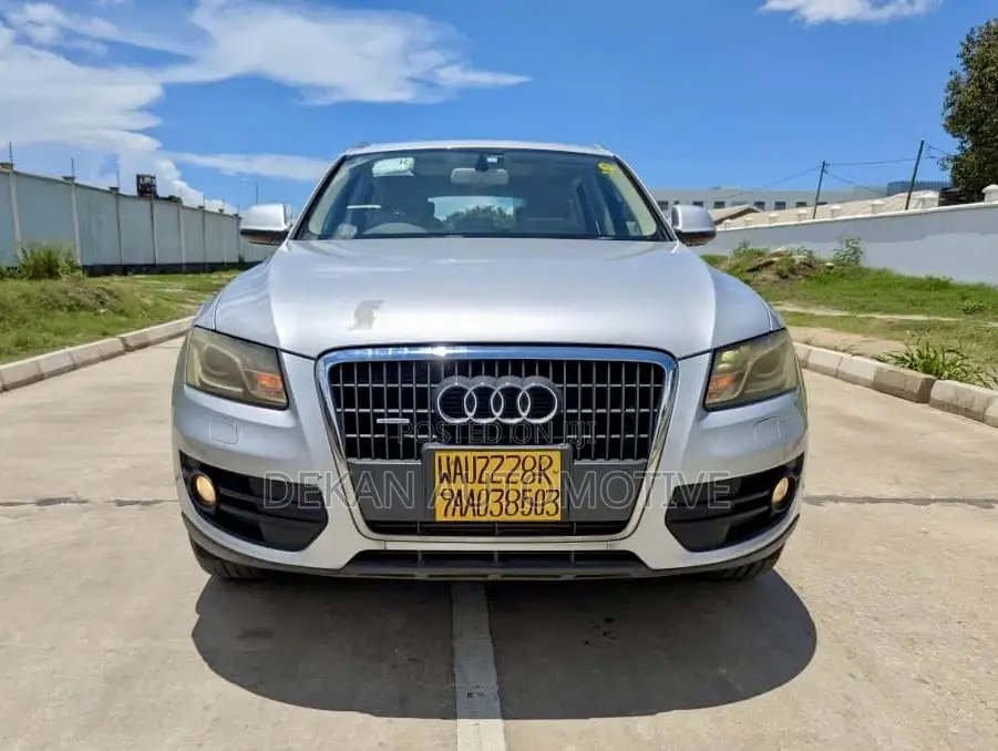 Audi Q5 2.0 TDi Quattro 2009 Silver