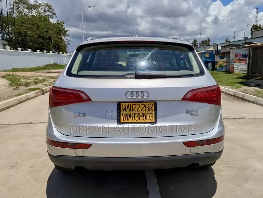 Audi Q5 2.0 TDi Quattro 2009 Silver