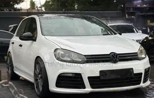 Volkswagen Golf 2012 White