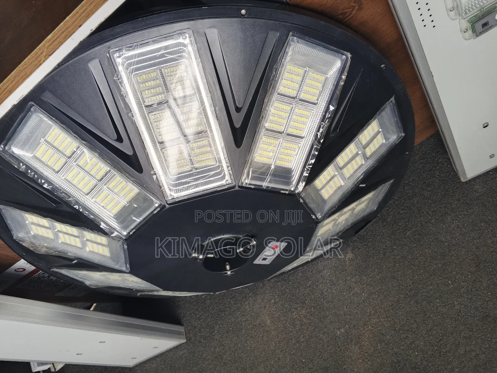Massive Brightness! 2000w Solar Ufo Light