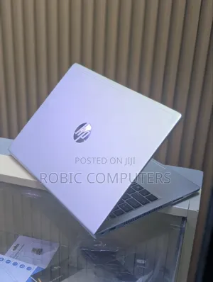 Laptop HP ProBook 445 G9 16GB AMD Ryzen 3 SSD 256GB