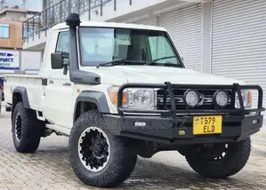 Toyota Land Cruiser 2008 White