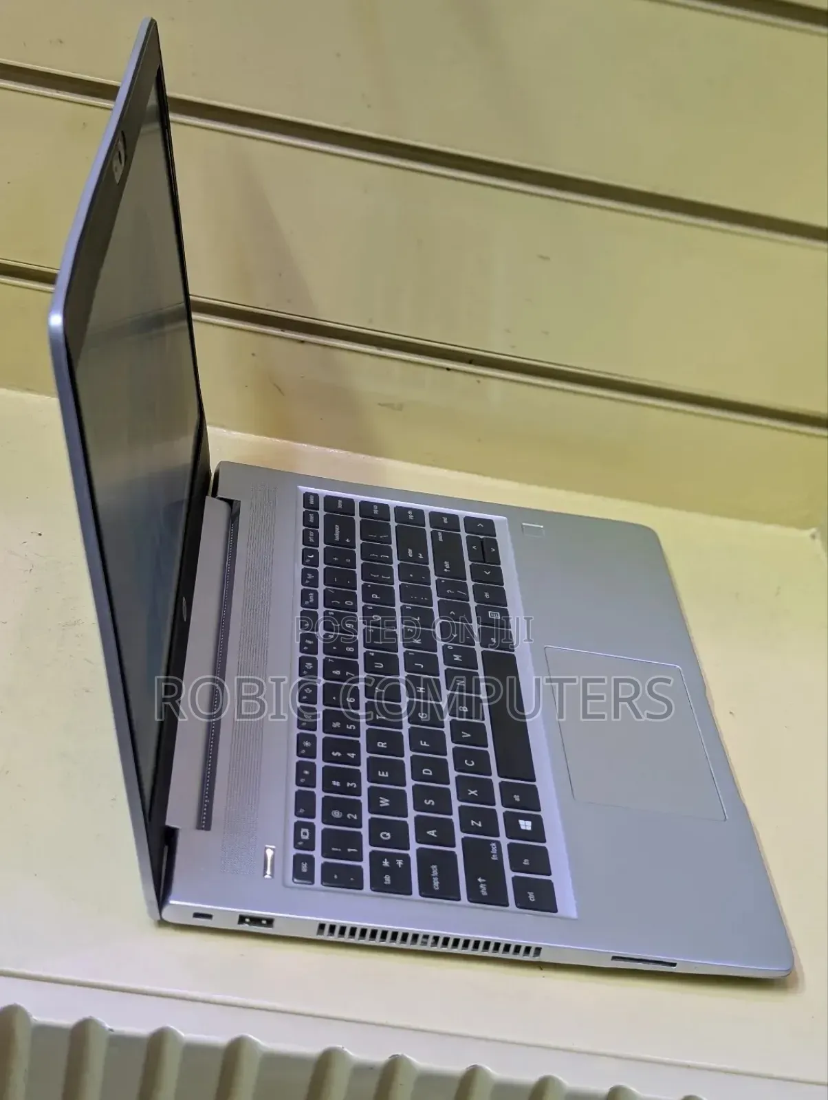 Laptop HP ProBook 445 G9 16GB AMD Ryzen 3 SSD 256GB