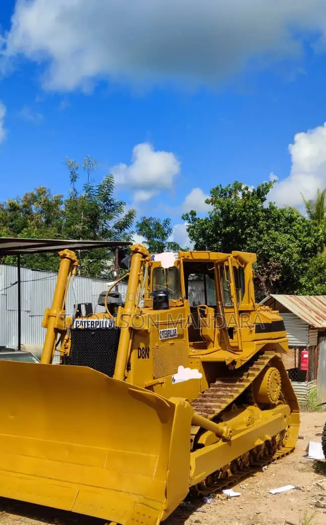 Used Dozer Caterpillar D8r in Dar