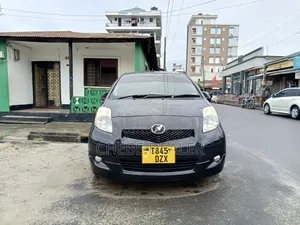 Toyota Vitz 1.5 FWD 3dr 2006 Black