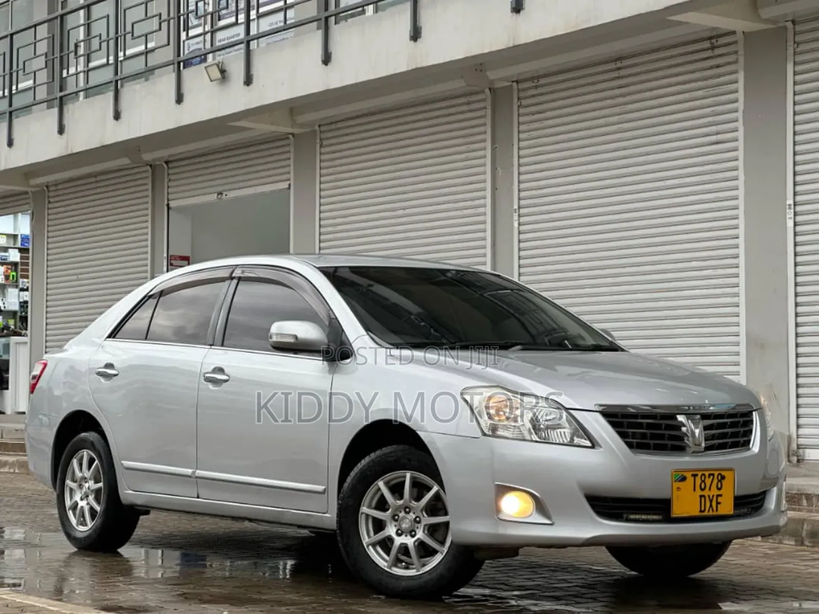 Toyota Premio 2011 Silver