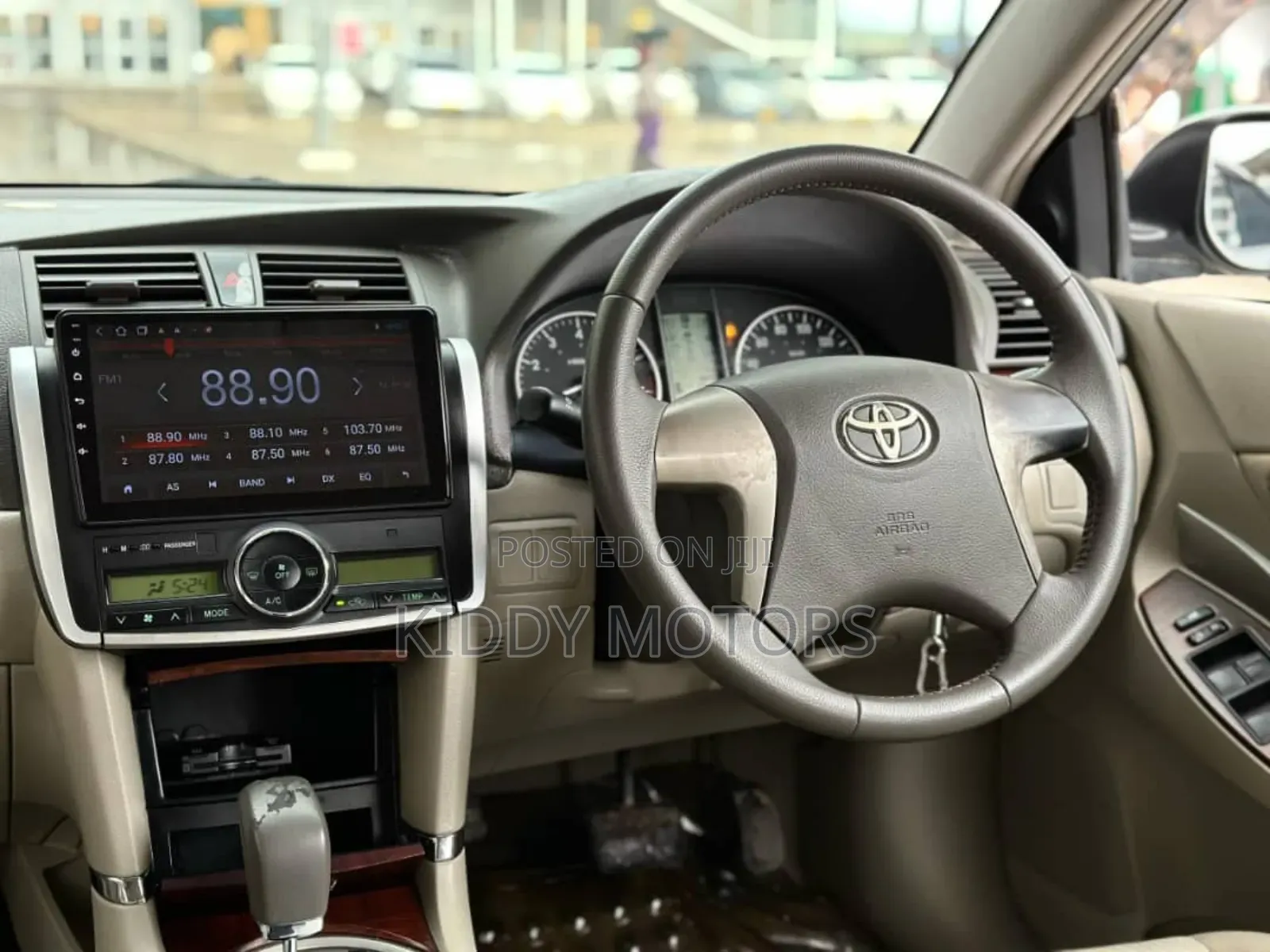 Toyota Premio 2011 Silver