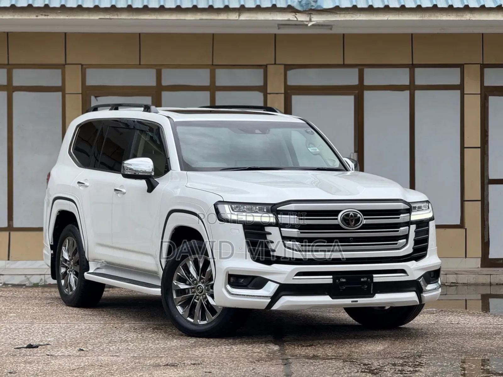 Toyota Land Cruiser 2023 Pearl