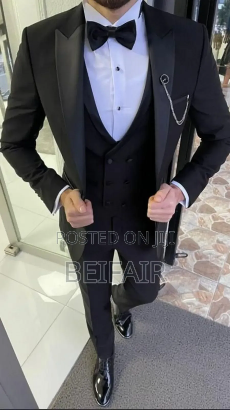 Taxedo Nyembamba Black Suit