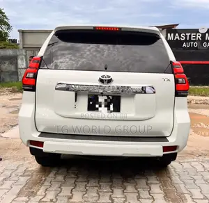 Toyota Land Cruiser Prado 2.7 2018 White