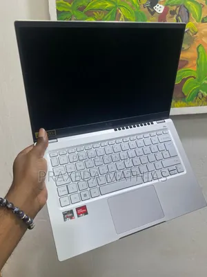Laptop Acer Swift 3 8GB AMD Ryzen 5 SSD 512GB