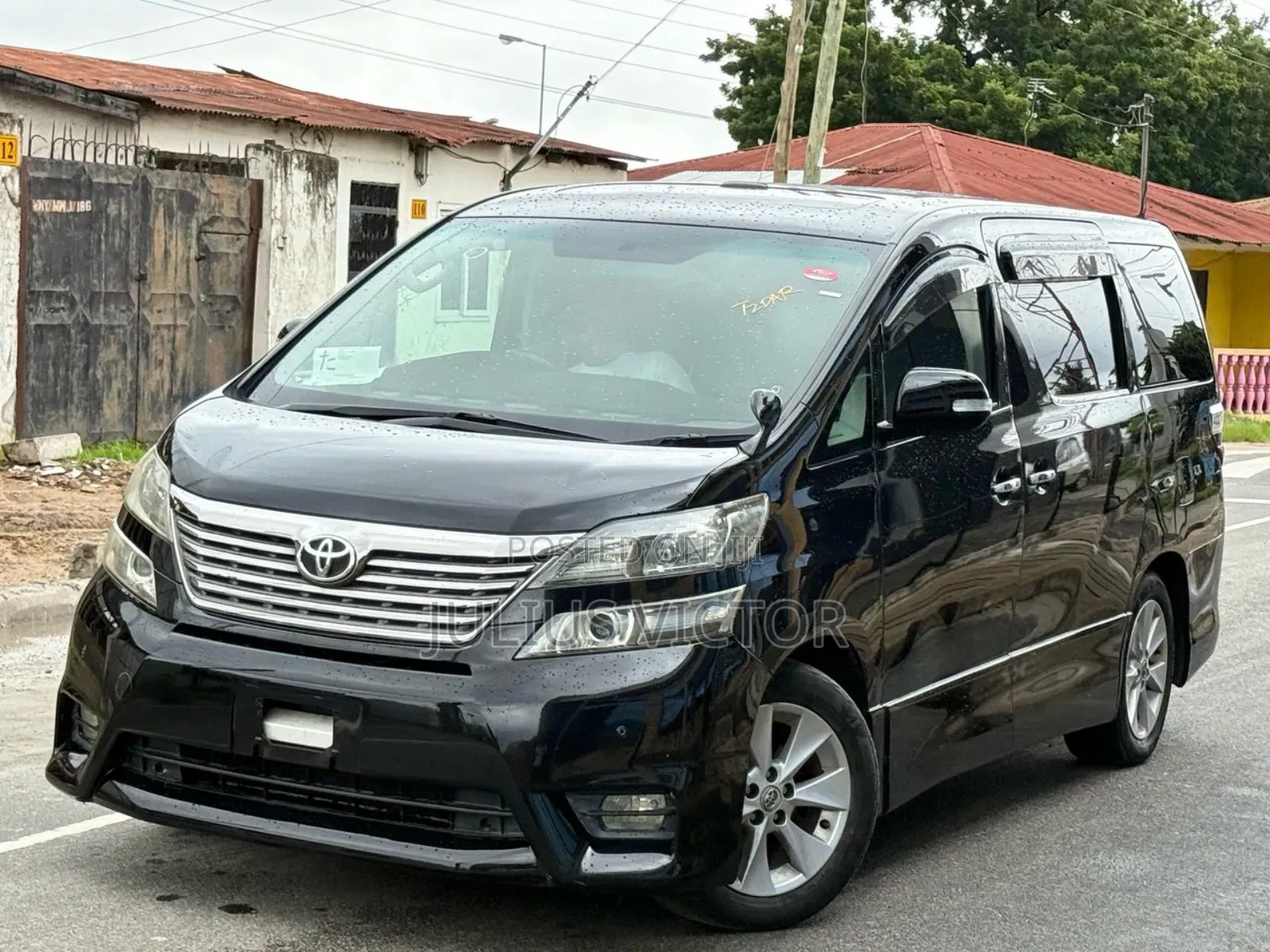 Toyota Vellfire 2010 Blue