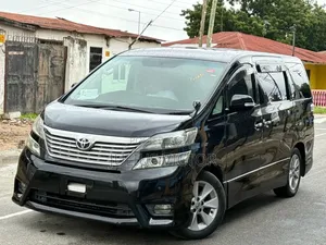 Toyota Vellfire 2010 Blue