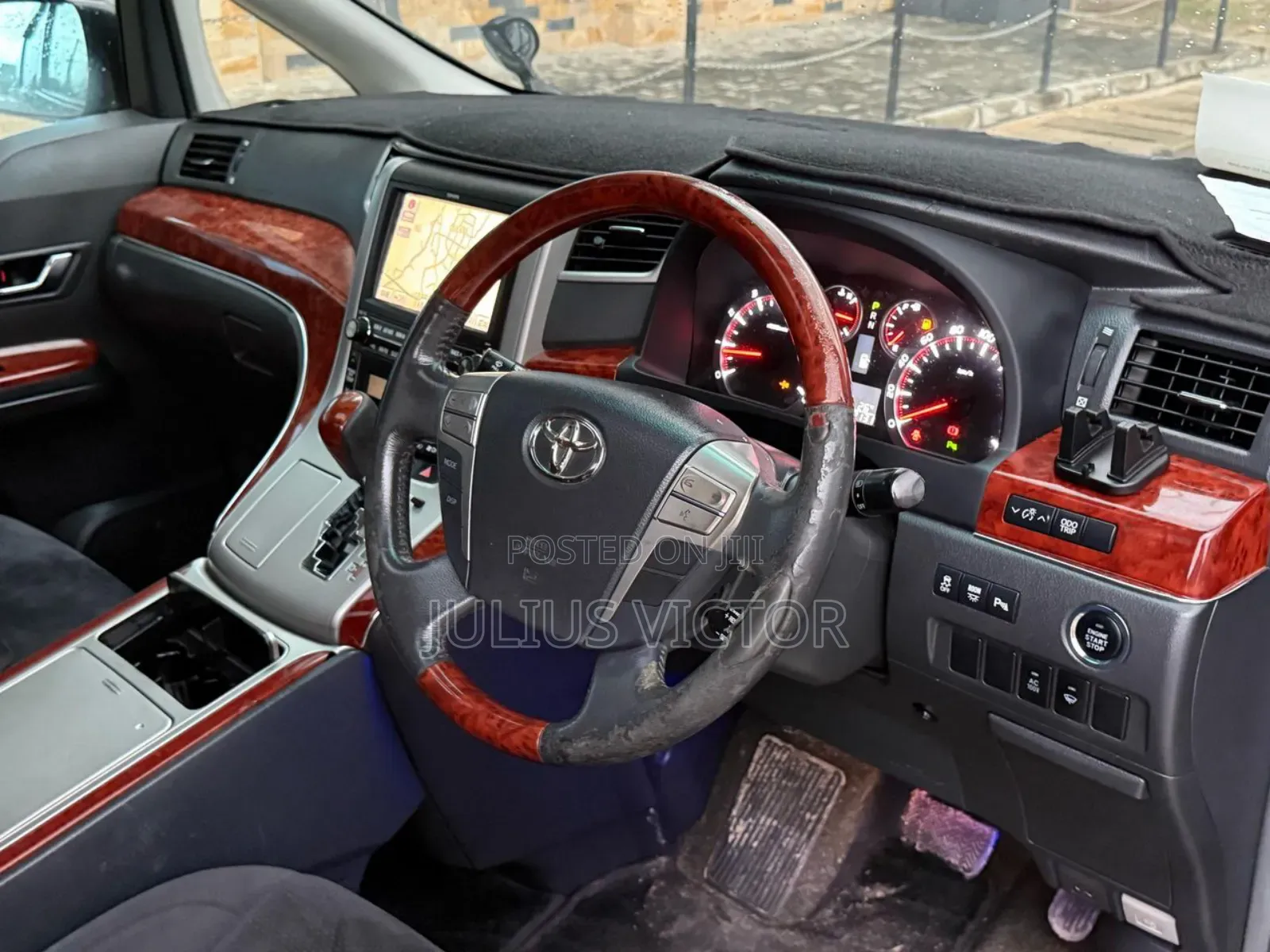 Toyota Vellfire 2010 Blue