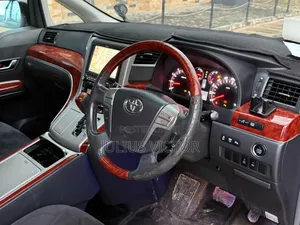 Toyota Vellfire 2010 Blue