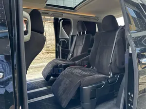 Toyota Vellfire 2010 Blue