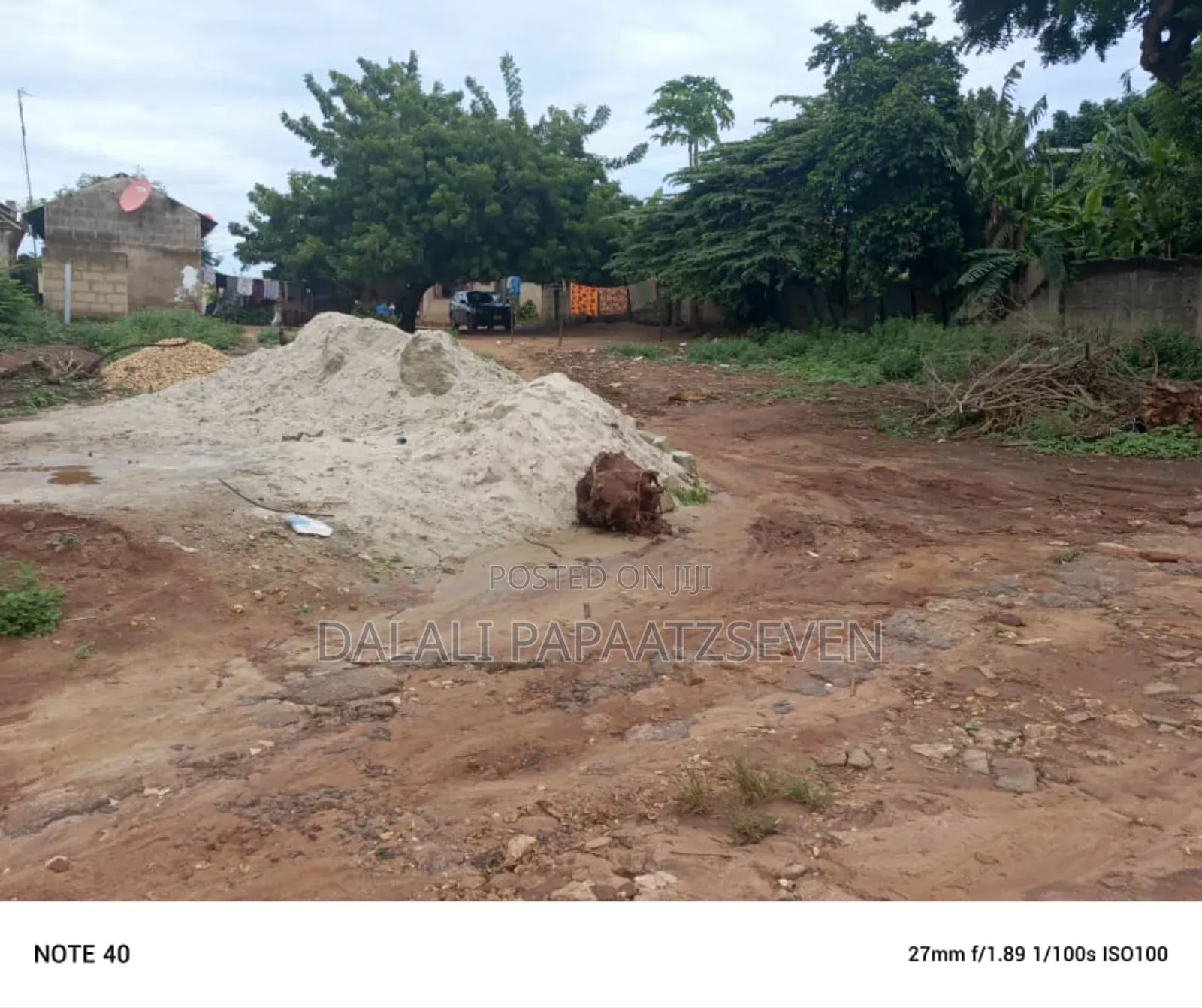 Eneo Lenye Ukubwa Wa SQMT 600 Linauzw Lipo Salasala Mwanzoni