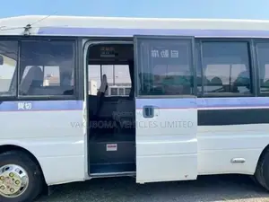 Mitsubishi Fuso Rosa 1996 White