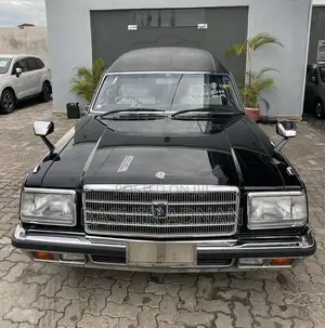 Toyota Crown 1996 Black