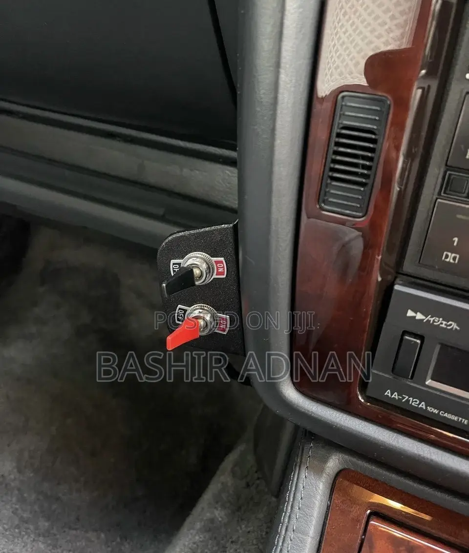 Toyota Crown 1996 Black