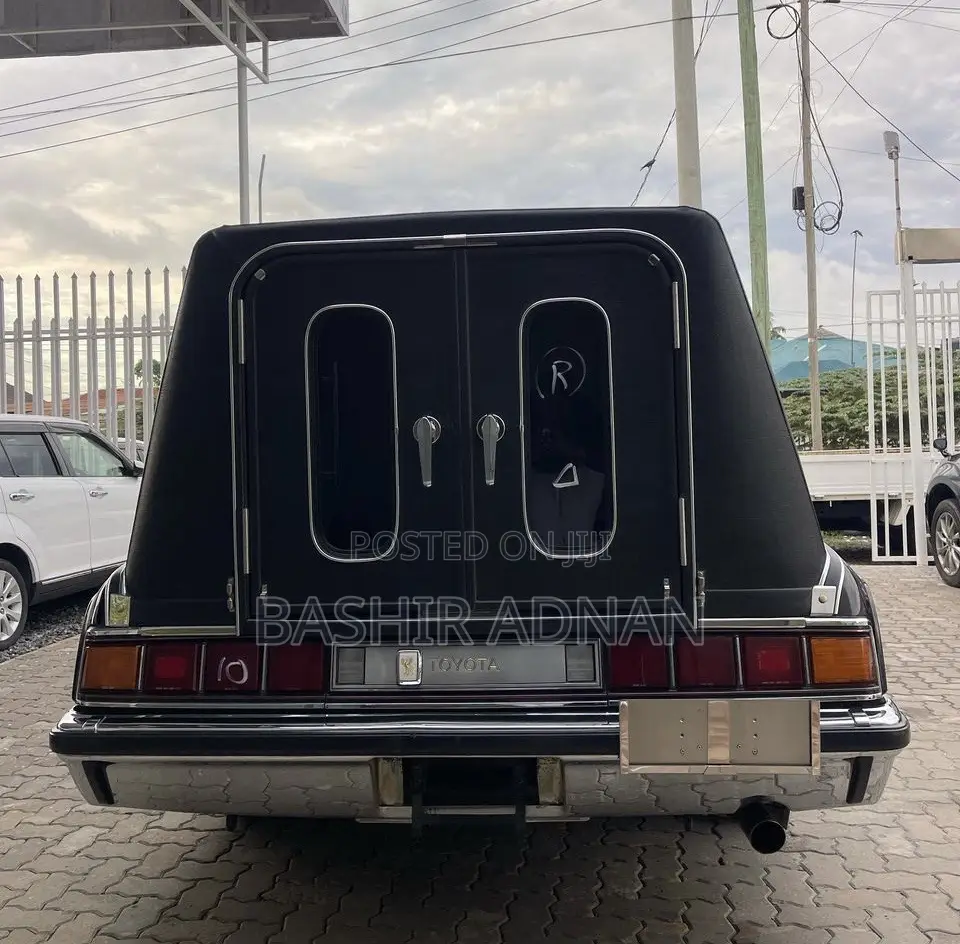 Toyota Crown 1996 Black