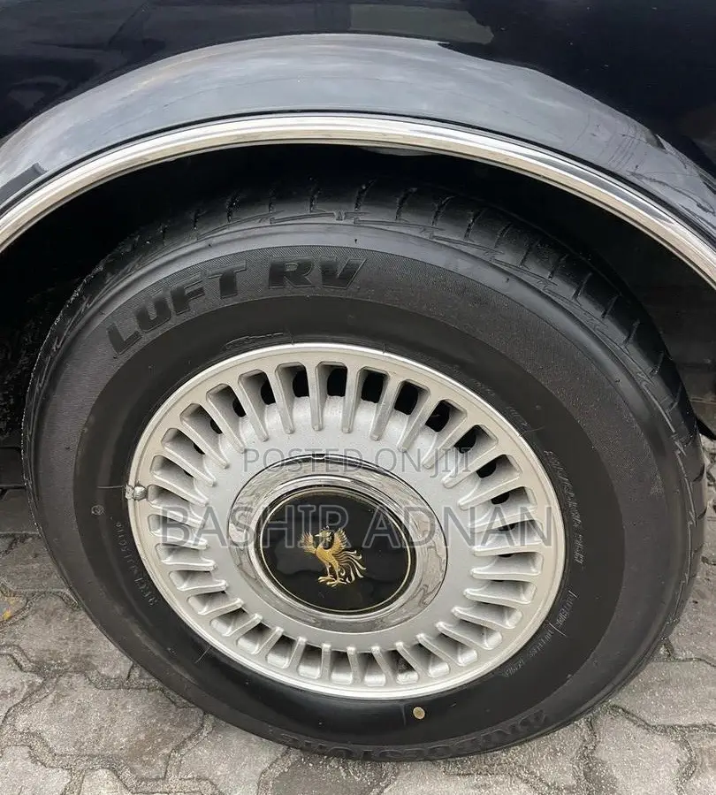 Toyota Crown 1996 Black