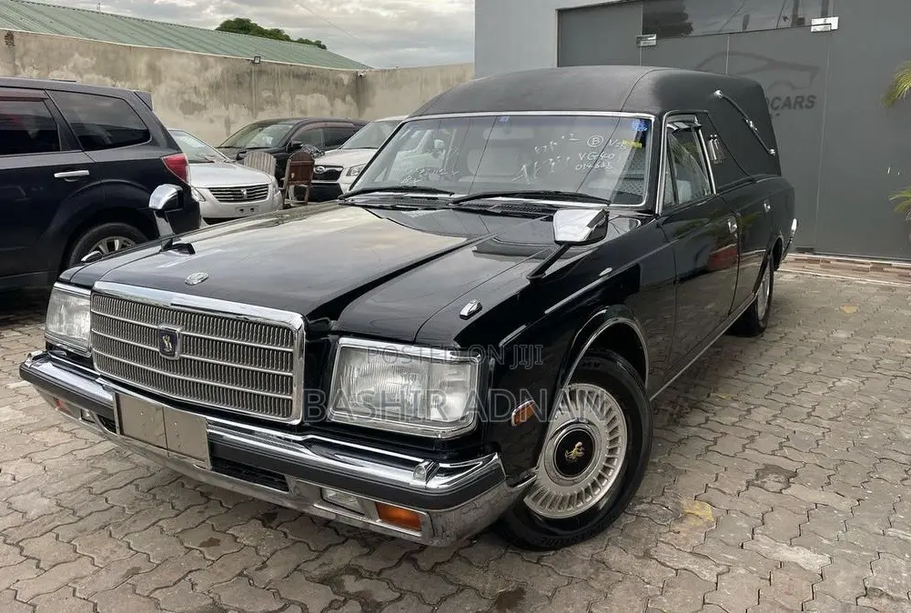 Toyota Crown 1996 Black