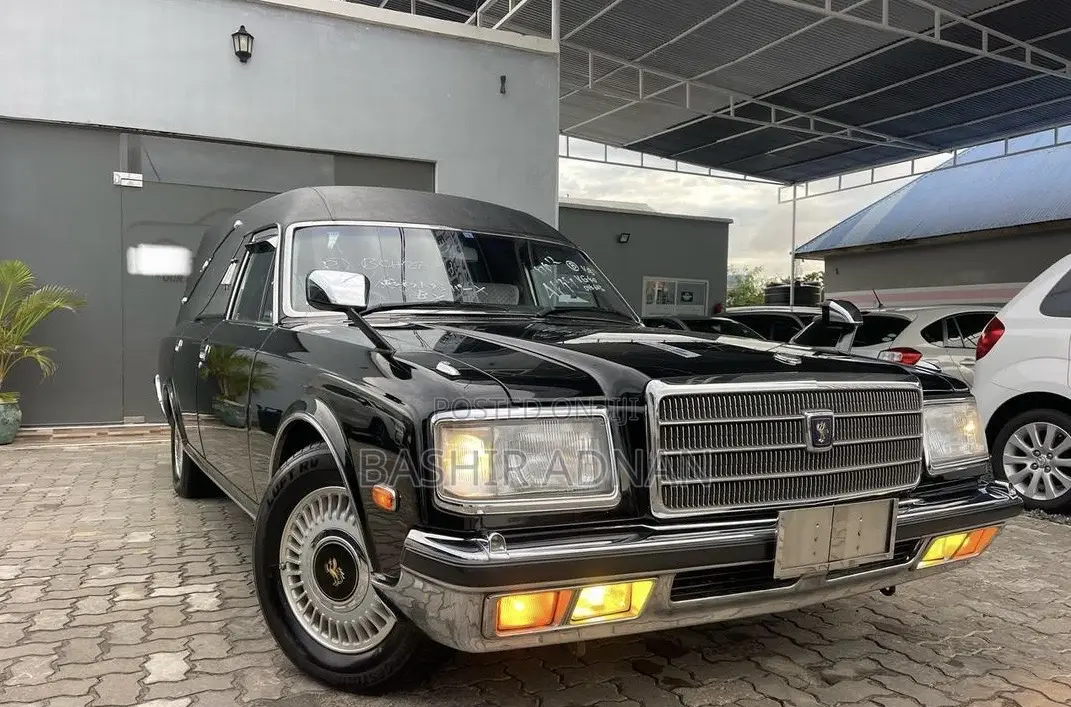 Toyota Crown 1996 Black