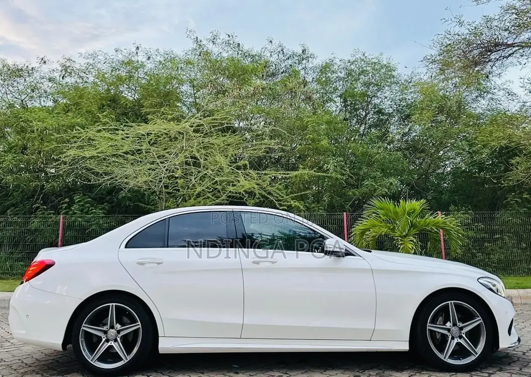 Mercedes-Benz C-Class C 200 (S205) 2014 White