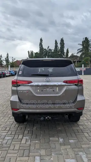 Toyota Fortuner 2.8 D RWD 2018 Gray