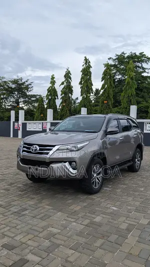 Toyota Fortuner 2.8 D RWD 2018 Gray