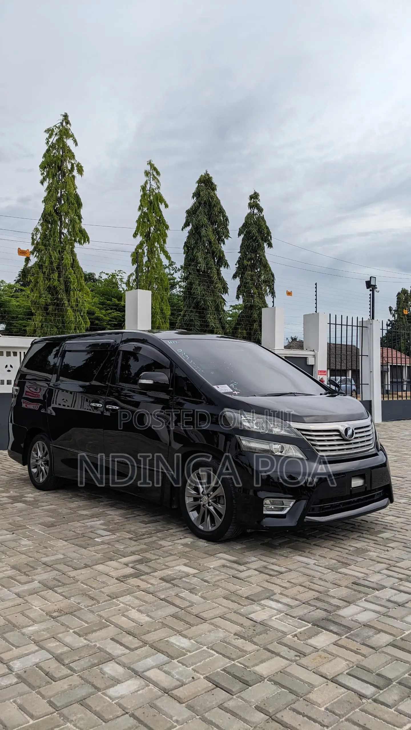 Toyota Alphard 2.4 Petrol AWD 2010 Black