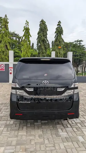 Toyota Alphard 2.4 Petrol AWD 2010 Black
