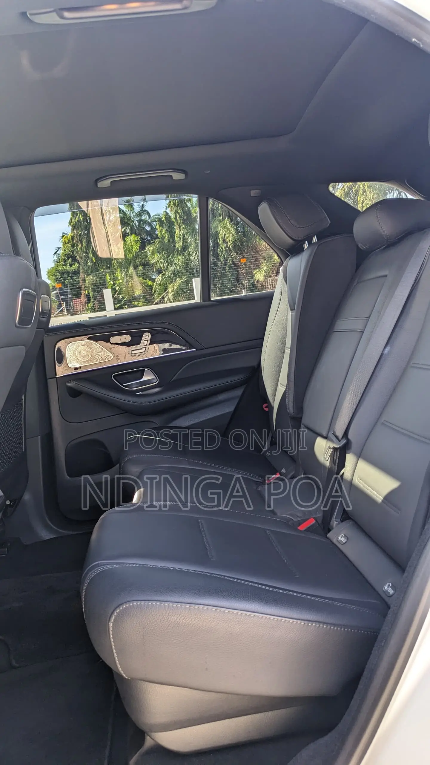 Mercedes-Benz GLE-Class GLE 300d 4MATIC 2019 White