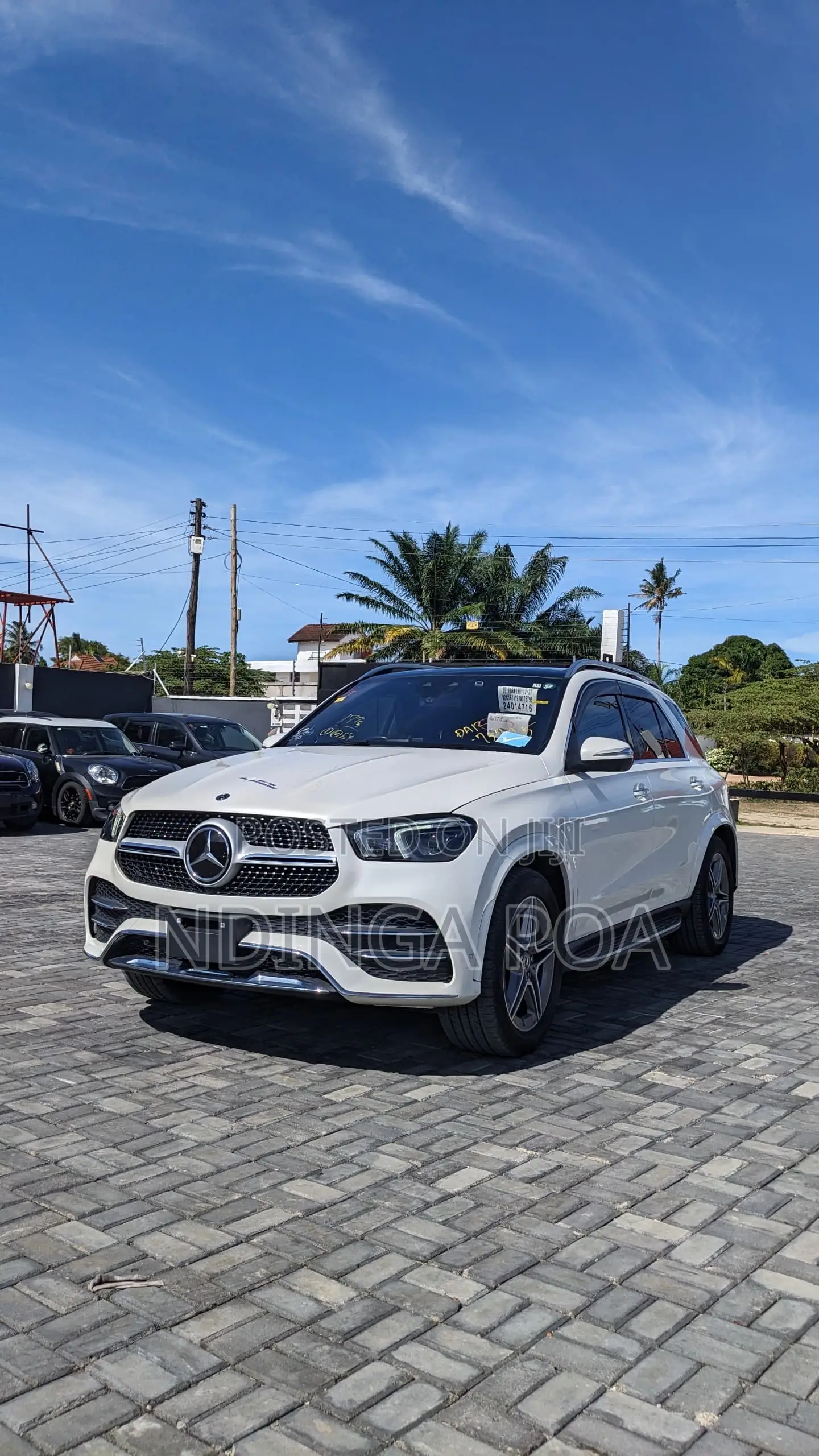 Mercedes-Benz GLE-Class GLE 300d 4MATIC 2019 White